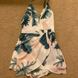 Vestique palm romper